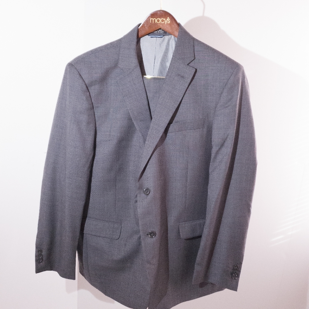 Tommy Hilfiger 100% worsted wool suit